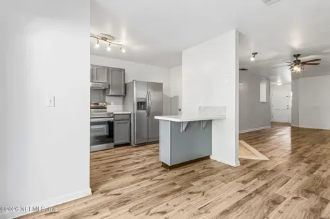 4063 Laurelwood Drive Jacksonville FL 32257