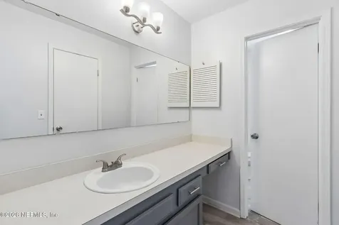 4063 Laurelwood Drive Jacksonville FL 32257