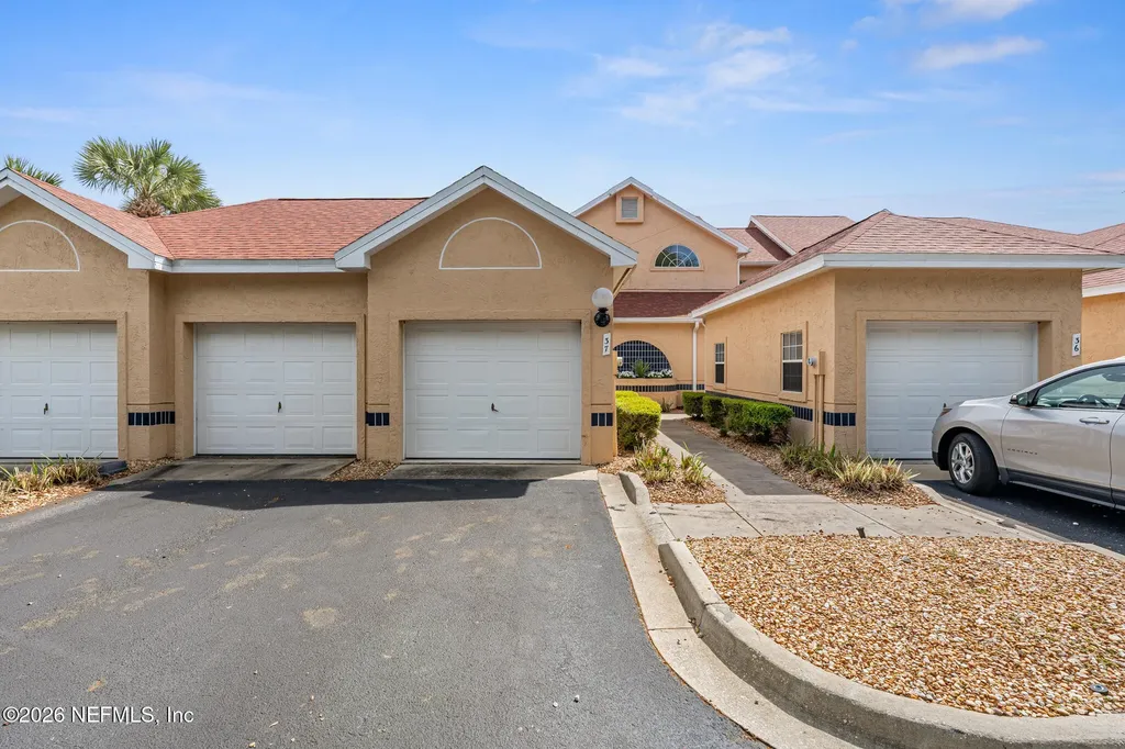 37 Captains Walk Palm Coast FL 32137