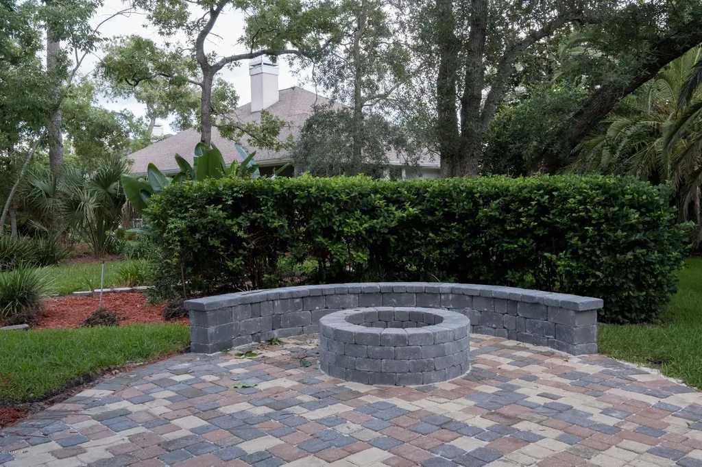 3770 Hunt Club Road N Jacksonville FL 32224