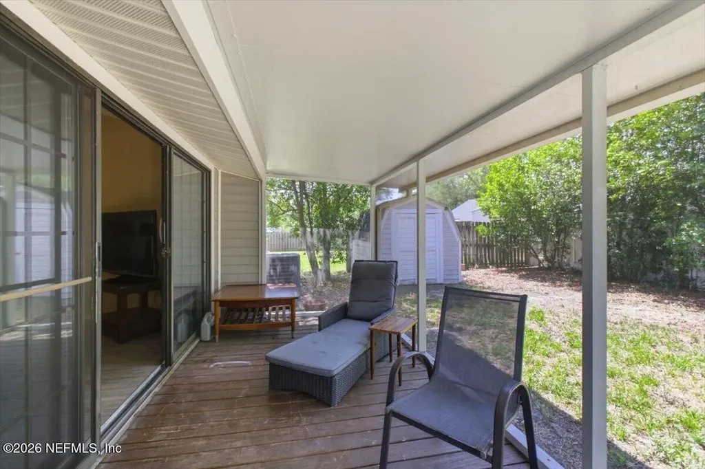 8062 Loch Lomond Lane Jacksonville FL 32244