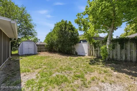 8062 Loch Lomond Lane Jacksonville FL 32244