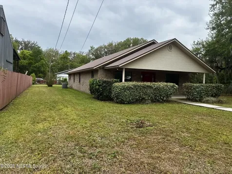 932 W Macclenny Avenue Macclenny FL 32063