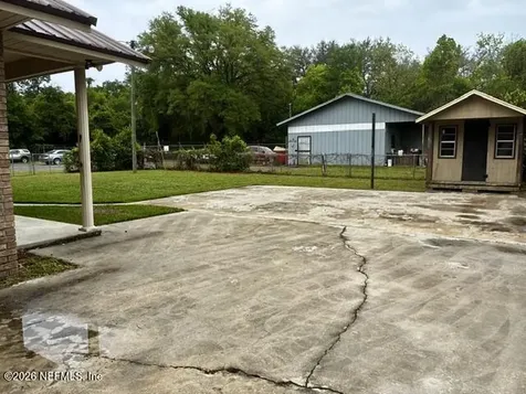 932 W Macclenny Avenue Macclenny FL 32063
