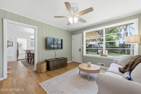 1244 Glengarry Road Jacksonville FL 32207