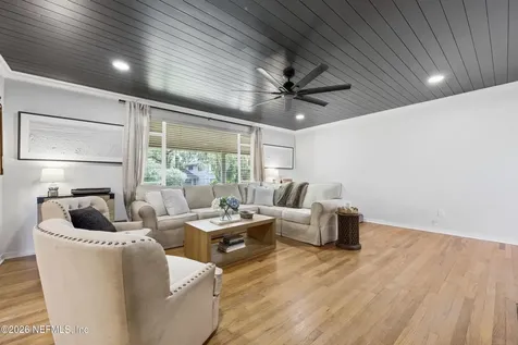 1244 Glengarry Road Jacksonville FL 32207