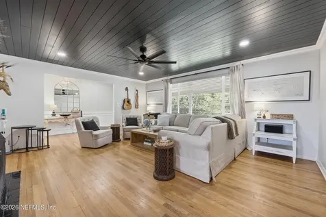 1244 Glengarry Road Jacksonville FL 32207