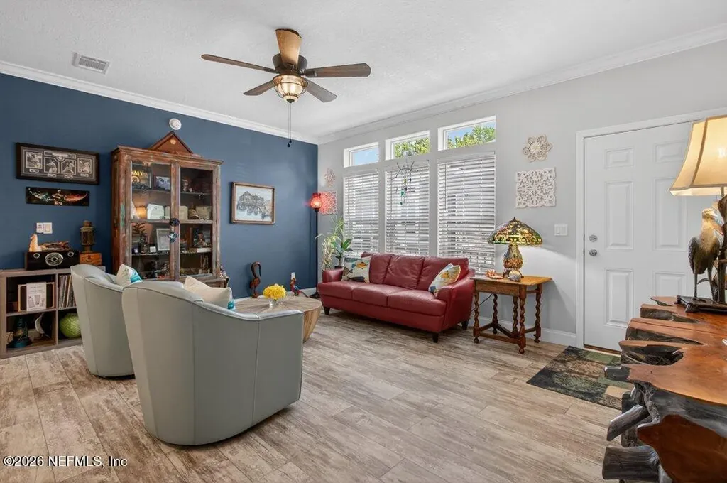 293 Maxwell Drive Welaka FL 32193