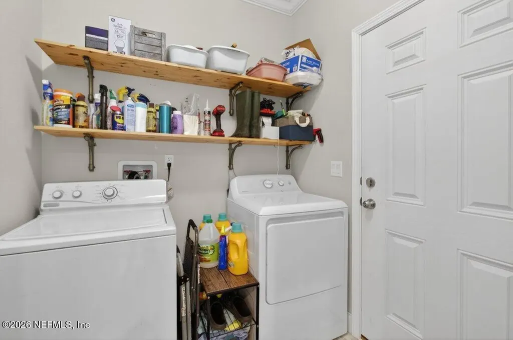 293 Maxwell Drive Welaka FL 32193