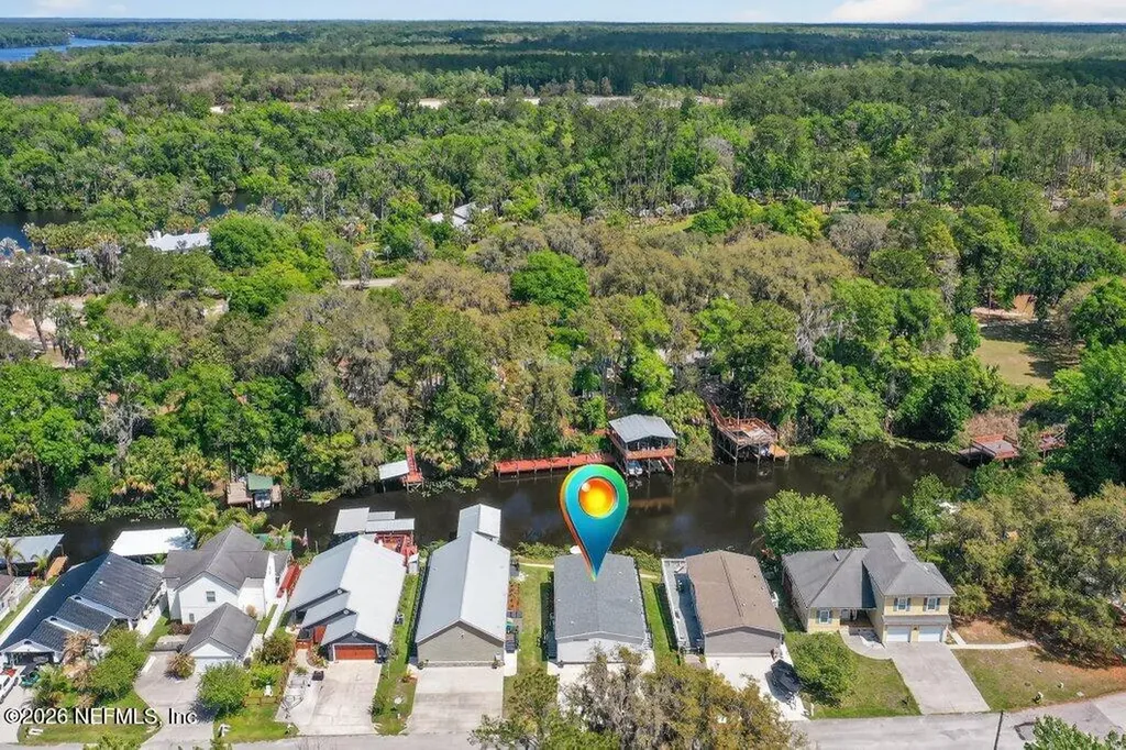 293 Maxwell Drive Welaka FL 32193