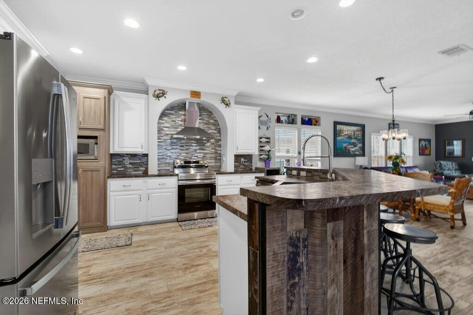 293 Maxwell Drive Welaka FL 32193