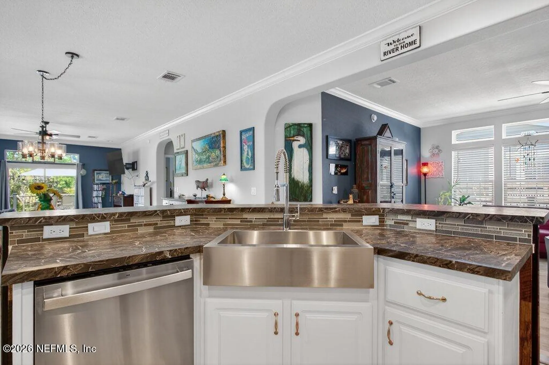 293 Maxwell Drive Welaka FL 32193