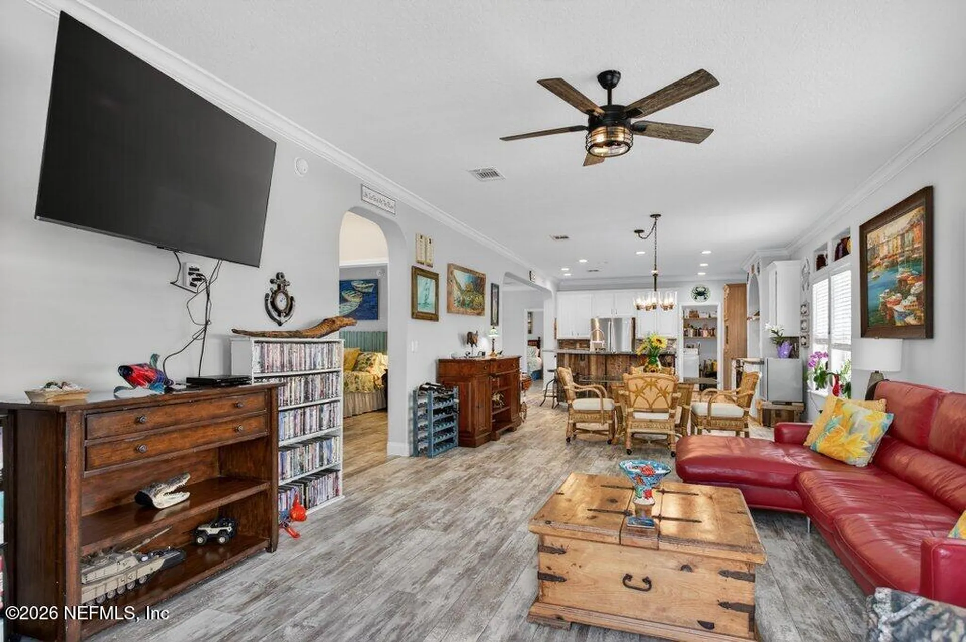 293 Maxwell Drive Welaka FL 32193