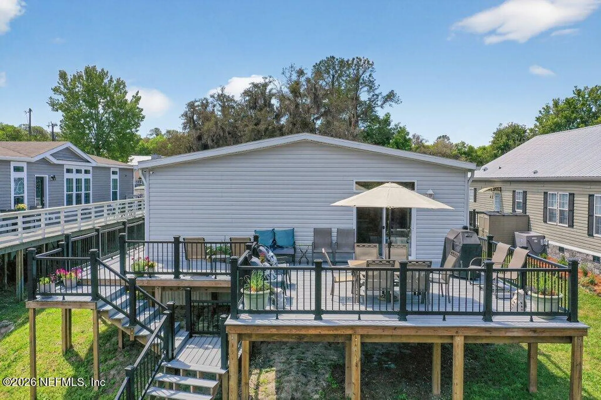 293 Maxwell Drive Welaka FL 32193