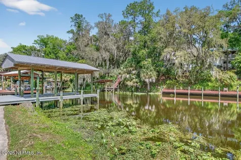293 Maxwell Drive Welaka FL 32193