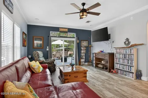 293 Maxwell Drive Welaka FL 32193