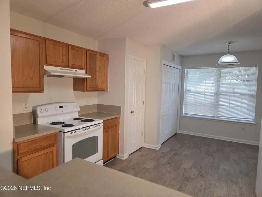 3762 Lauren Oak Lane E Jacksonville FL 32221