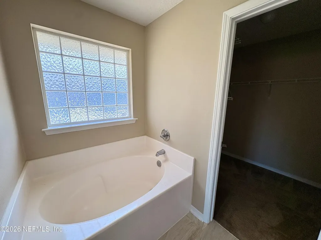 15677 Moss Hollow Drive Jacksonville FL 32218