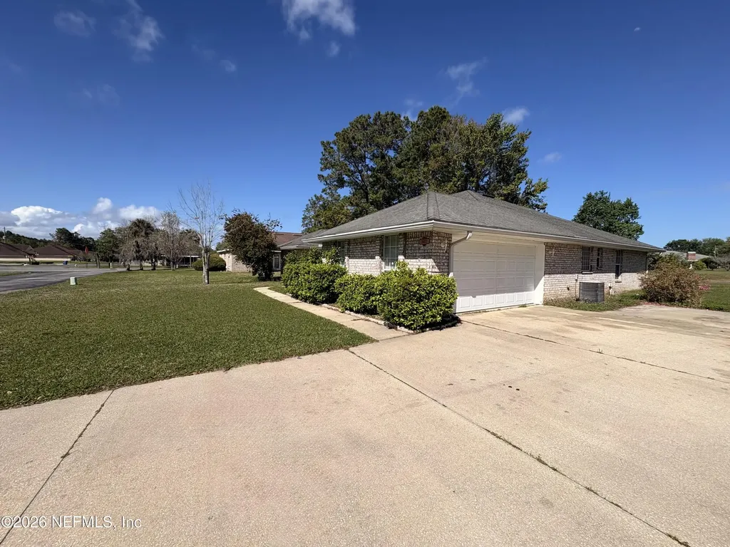 15677 Moss Hollow Drive Jacksonville FL 32218