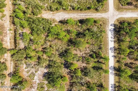 602 Azalea Drive Indian Lake Estates FL 33855