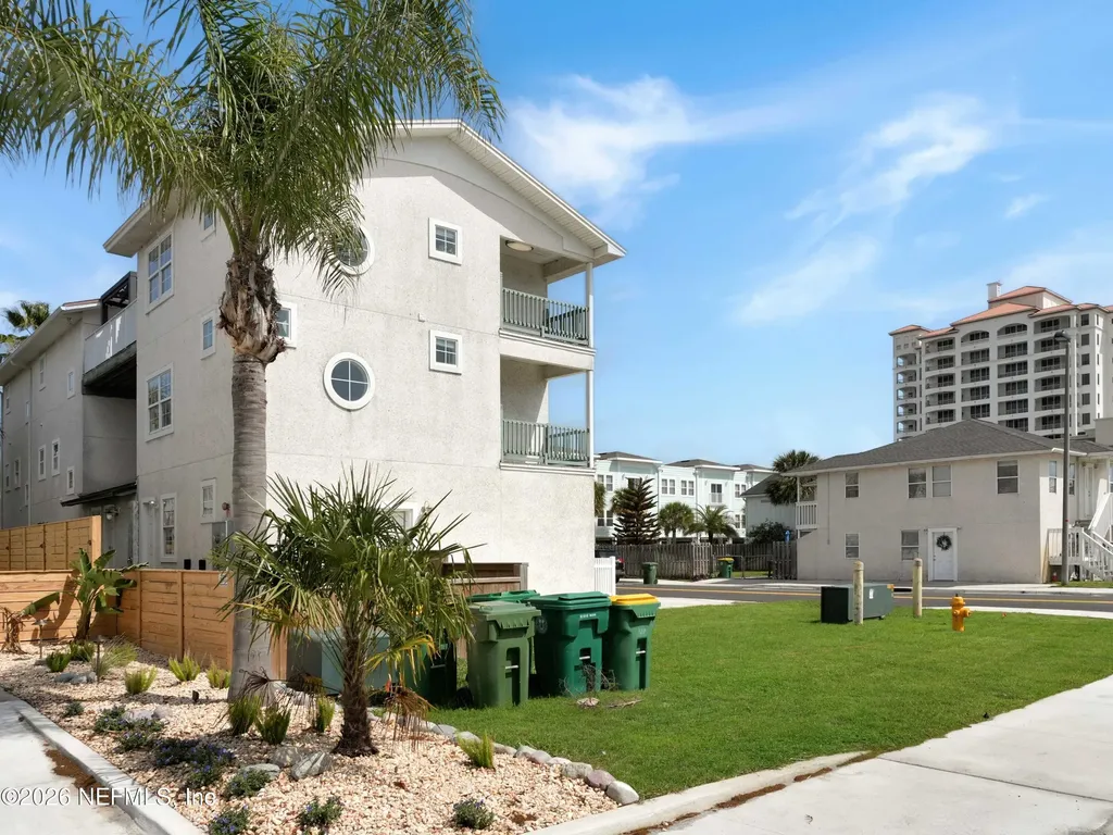 926 2nd Street S Jacksonville Beach FL 32250