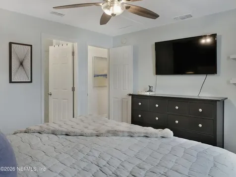 926 2nd Street S Jacksonville Beach FL 32250