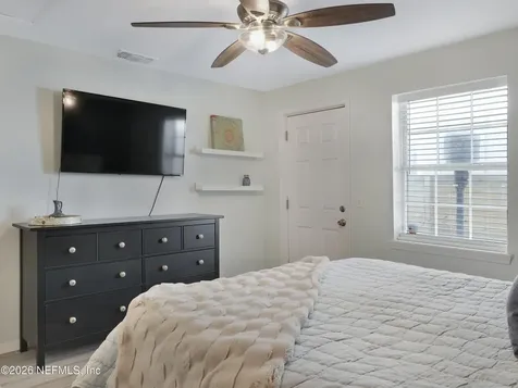 926 2nd Street S Jacksonville Beach FL 32250