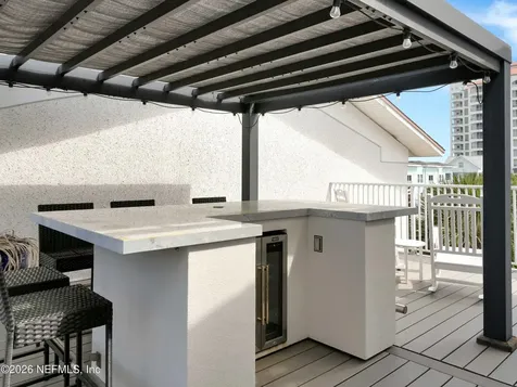 926 2nd Street S Jacksonville Beach FL 32250