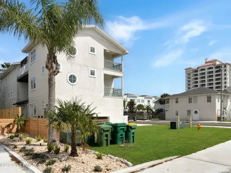 926 2nd Street S Jacksonville Beach FL 32250