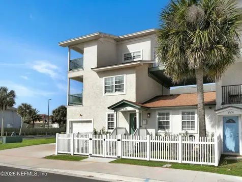 926 2nd Street S Jacksonville Beach FL 32250