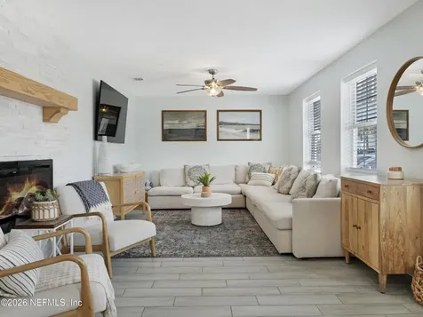 926 2nd Street S Jacksonville Beach FL 32250