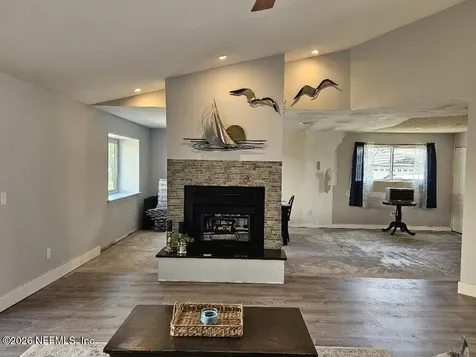 8333 Chason Court Jacksonville FL 32244