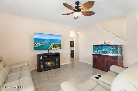3512 Guppy Court Jacksonville FL 32226