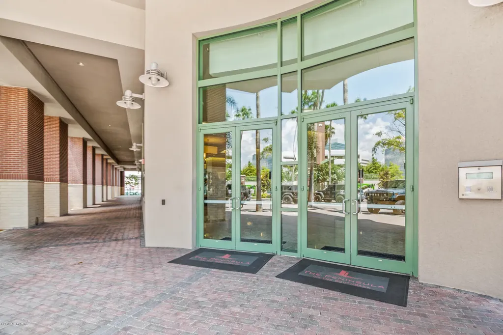 1431 Riverplace Boulevard Jacksonville FL 32207