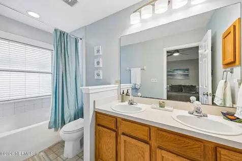 9237 Fallsmill Drive Jacksonville FL 32244