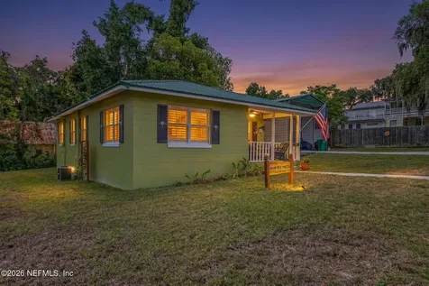 105 Central Avenue Crescent City FL 32112
