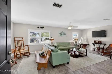105 Central Avenue Crescent City FL 32112