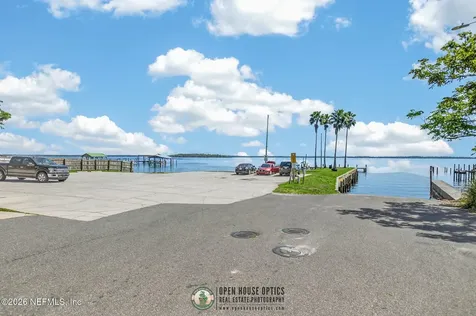 105 Central Avenue Crescent City FL 32112