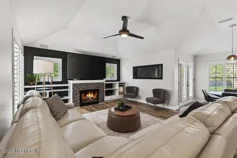 1722 River Plantation Lane Jacksonville FL 32223
