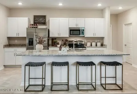 8143 Archibald Terrace Jacksonville FL 32219