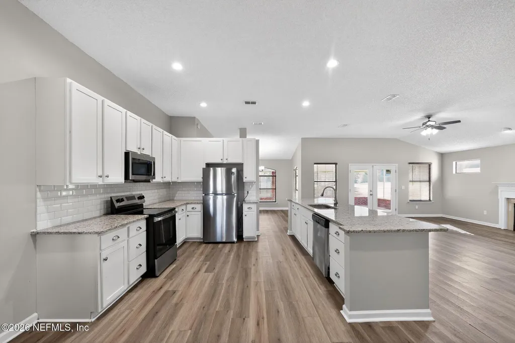 12549 Lochloosa Lane Jacksonville FL 32218