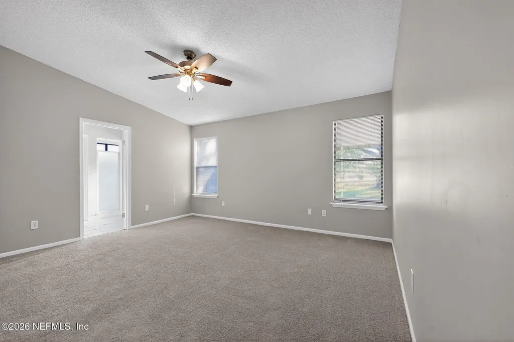 12549 Lochloosa Lane Jacksonville FL 32218