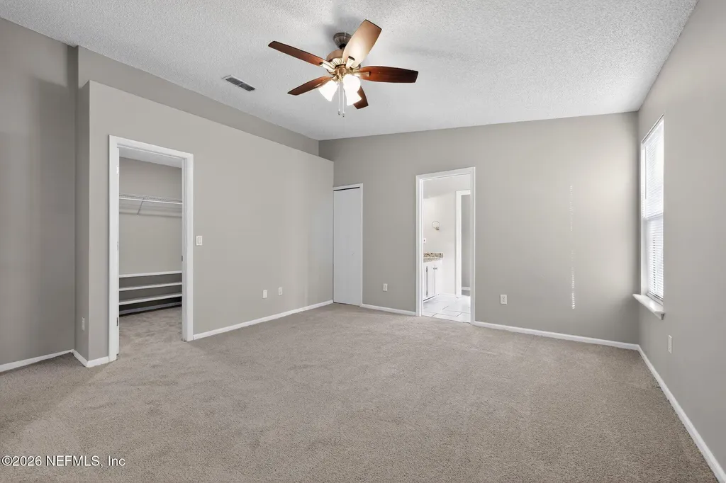 12549 Lochloosa Lane Jacksonville FL 32218
