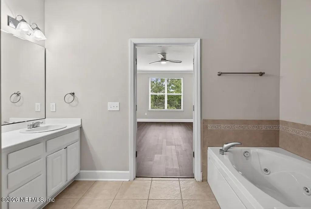4480 Deerwood Lake Parkway Jacksonville FL 32216