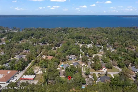 1777 Southpoint Cove Switzerland FL 32259