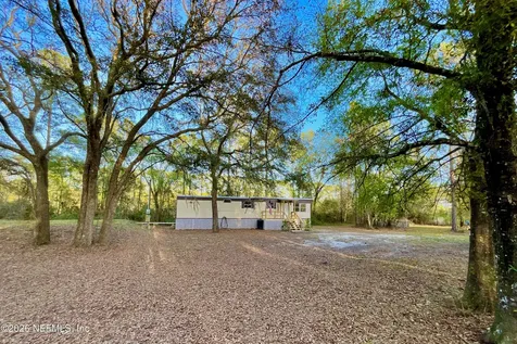 106 Spruce Road Interlachen FL 32148