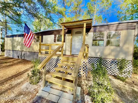 106 Spruce Road Interlachen FL 32148