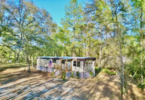106 Spruce Road Interlachen FL 32148