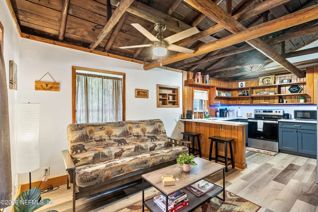 309 Keuka Lake Trail Interlachen FL 32148