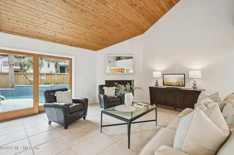 2802 2nd Street S Jacksonville Beach FL 32250